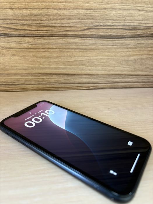 Продам iphone XR 64 гб оригинал без ремонтов