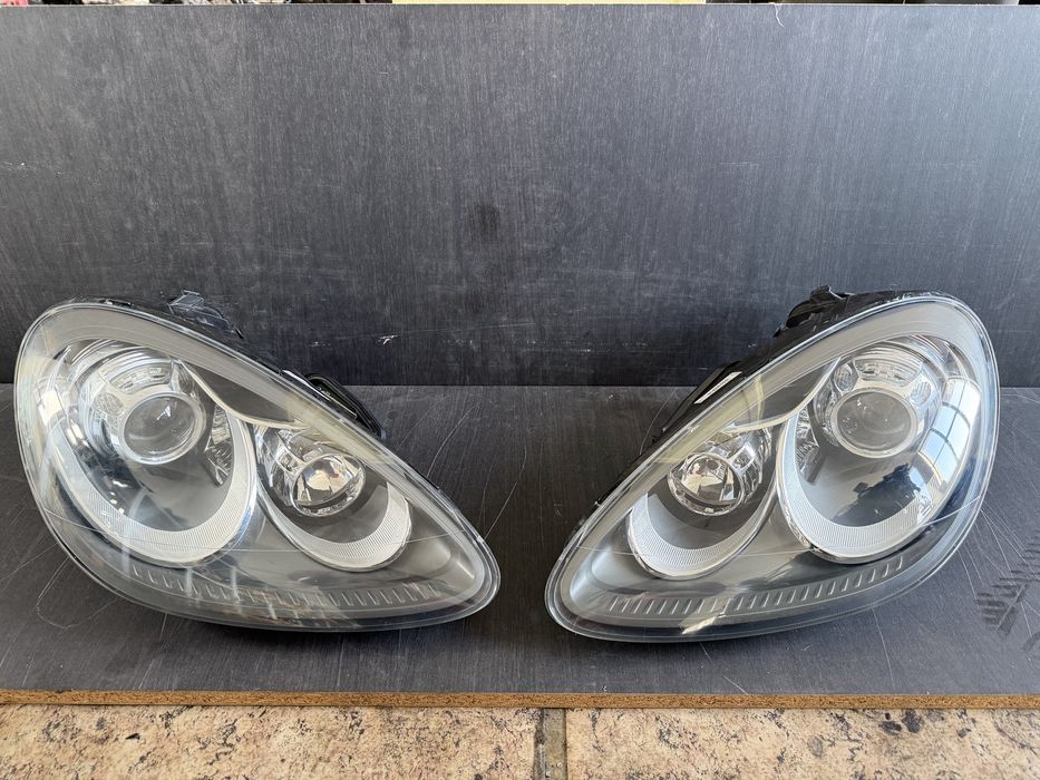 Porsche Cayenne Turbo  Порше Каен Турбо 958 / 92A оригинални фарове!