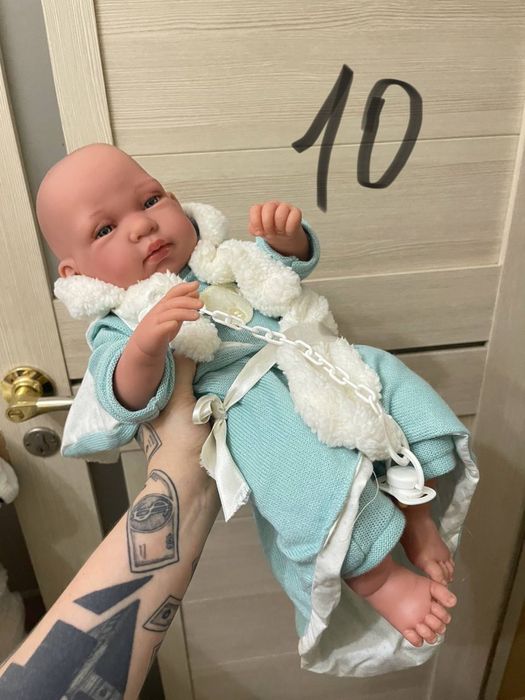 Продвм коллекционных кукол