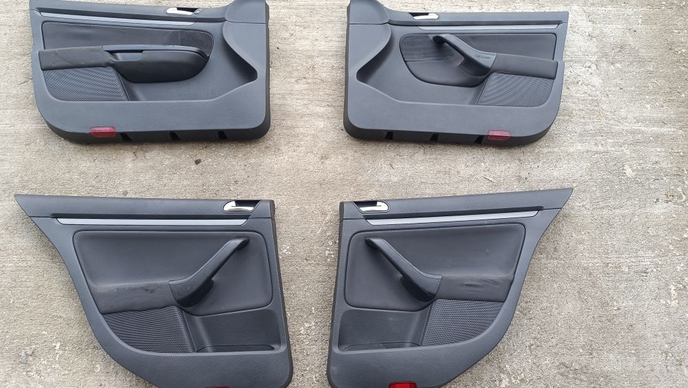 Продавам ВСЯКАКВИ части за Голф 5 и други коли (НОВИ и Втора употреба)