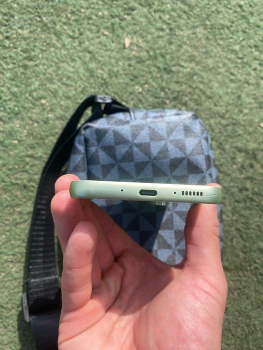 Samsung A54 5G,в отличном состоянии