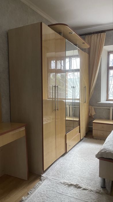 Спальный гарнитур срочно