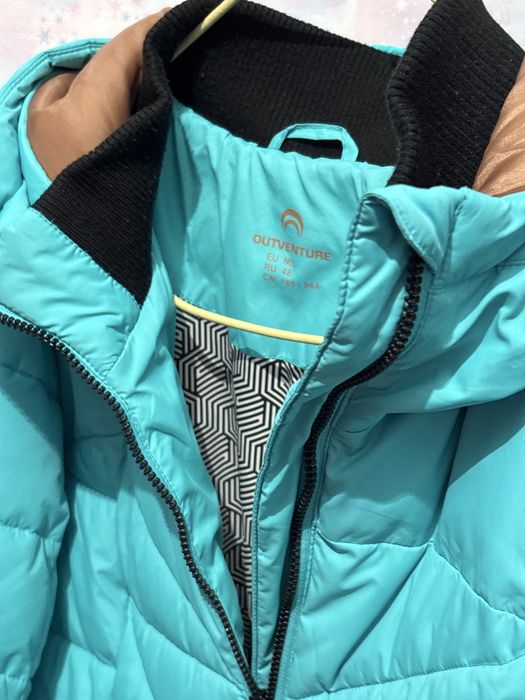 Куртка пуховик сатылады