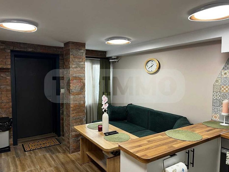 Двустаен апартамент под наем в района на Окръжна болница