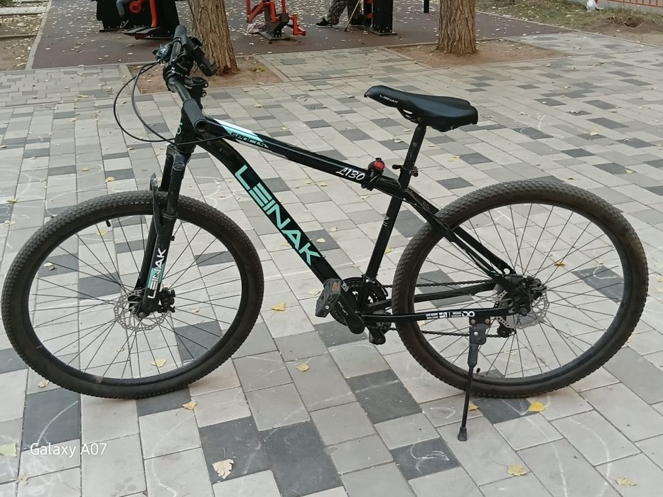 Продаетса велик LEINAK