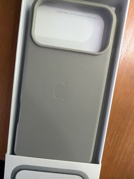 Husa IPhone 17 pro max Leather case