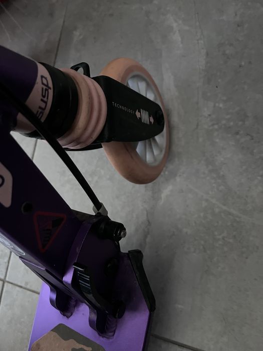 Trotineta cu suspensii si frane pe ghidon Oxelo