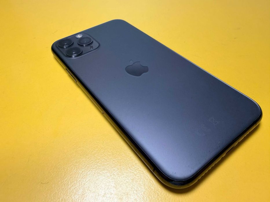 Смартфон Apple iPhone 11 Pro 64GB