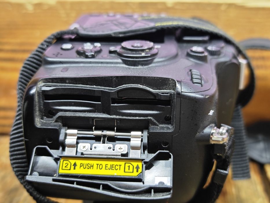 Nikon d7200 плюс штатив
