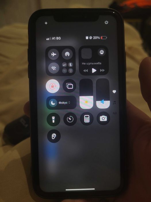 Продавам айфон XR