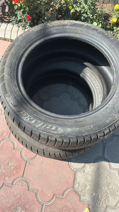 Пара    зимних    шин