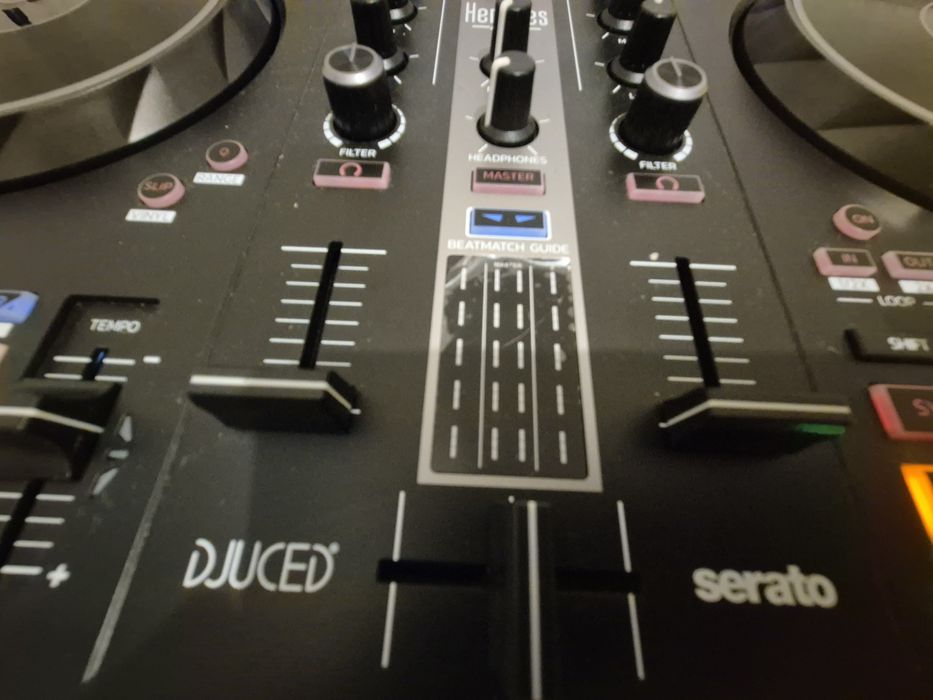 Vand consola DJ Hercules Impulse 300MK2