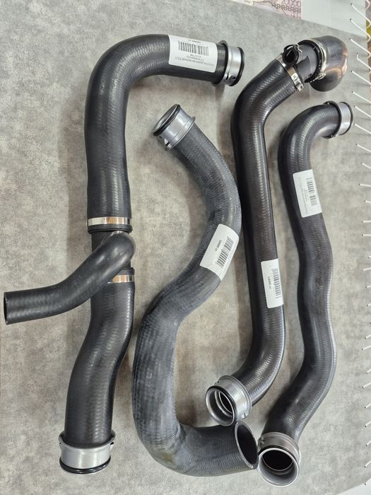 Патрубок радиатора Mercedes W203 W211