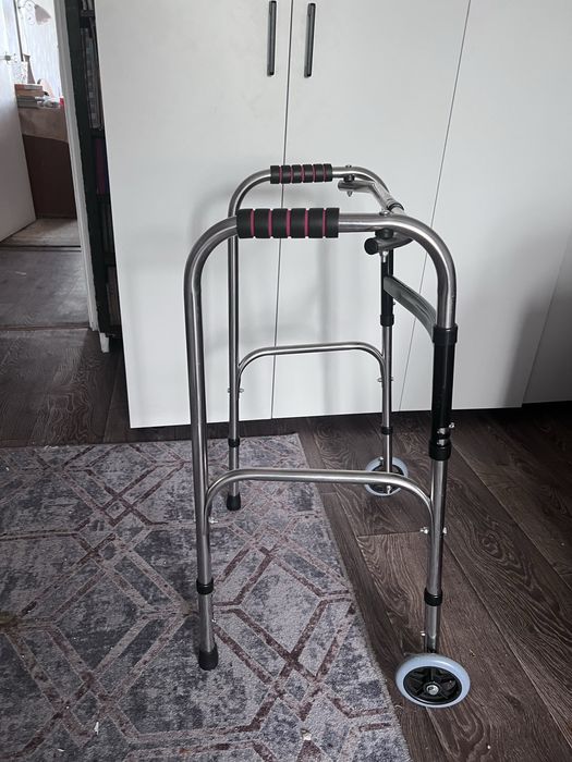 Ходунки, почти новые