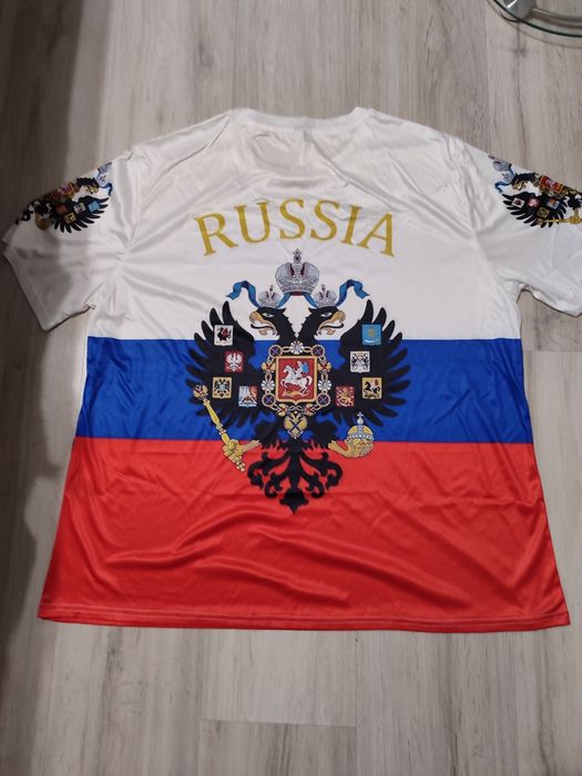 Футболка с принтом