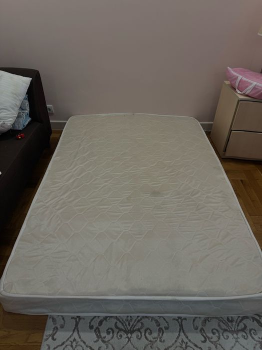 Матрас 140х200 б/у