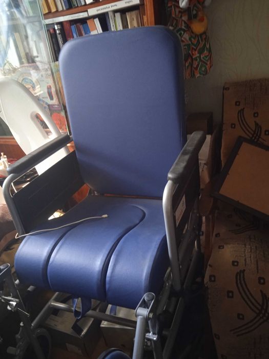 инвалидная коляска