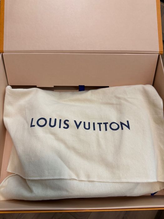 Louis Vuitton оригинална чанта