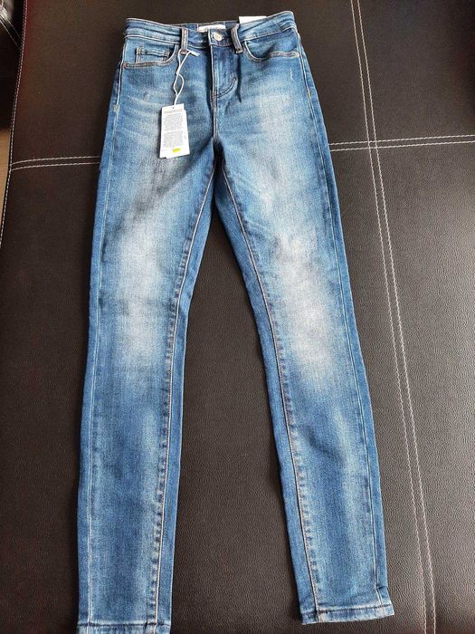 Скини дънки Guess