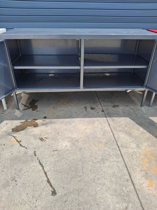 Метални шкафчета за инструменти