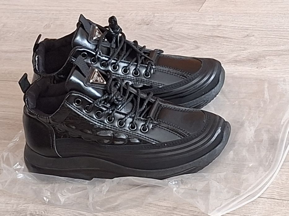 Кроссовки мужские