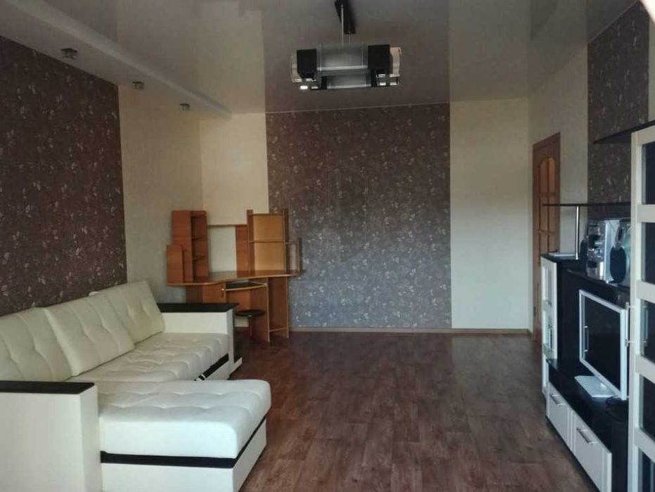 Дава се под наем Едностаен апартамент в Пловдив, Южен - 45 кв.м за 229.5 € - Снимка #1