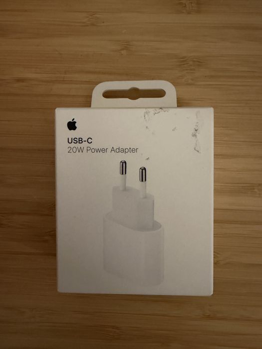 20W USB-C Power Adapter Apple