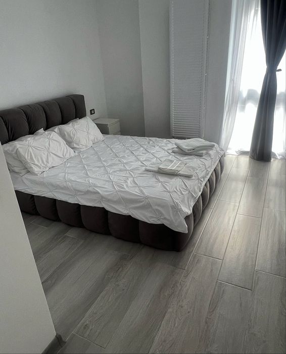 Vand apartament Nord 10 by alezzi