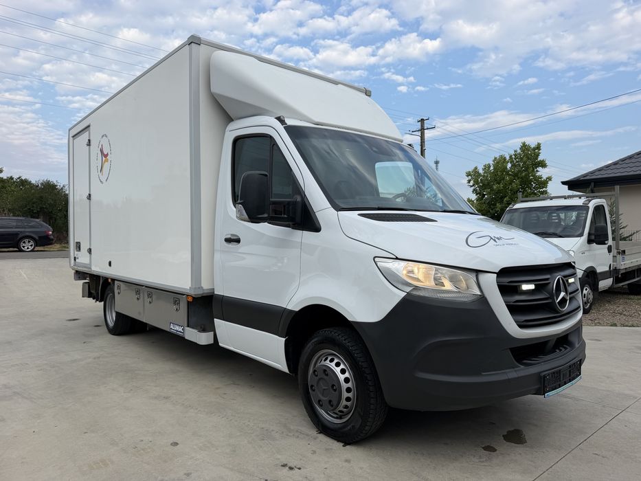 Mercedes-Benz Sprinter 519 CDI 3.0 V6 2020 Automat Cat. B 3.500 kg Lift Dhollandia 518 516 Iveco