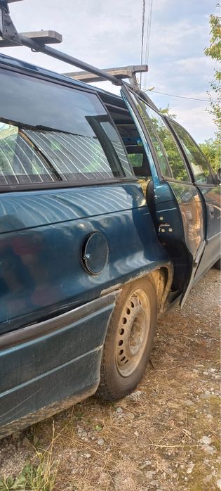 Opel Astra F Caravan 1.4 benzina avariat