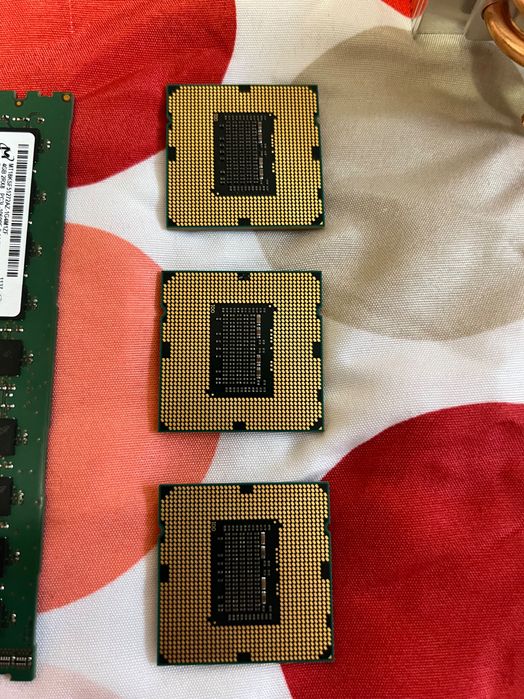 Procesoare pentru PC INTEL CPU x3 bucati