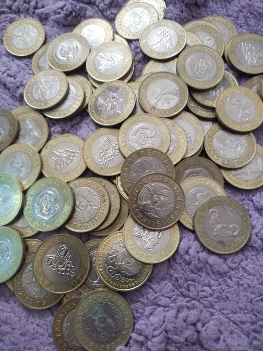 Продам монеты юбилейные