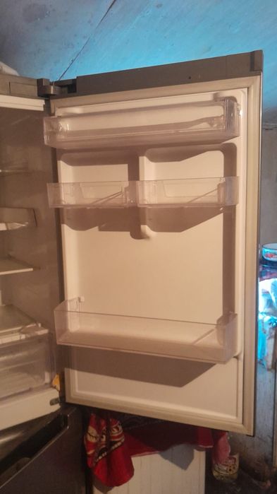 Продам холодильник