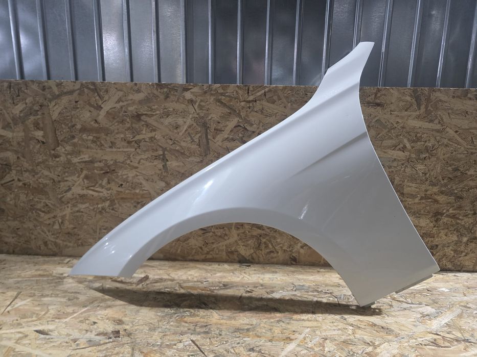 Aripă stânga față BMW F30 F31 A300 Alpine White Originală