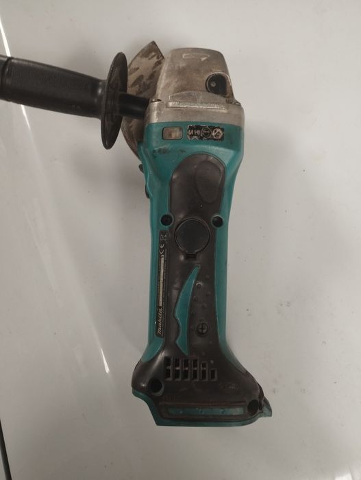 Ъглошлайф Makitta