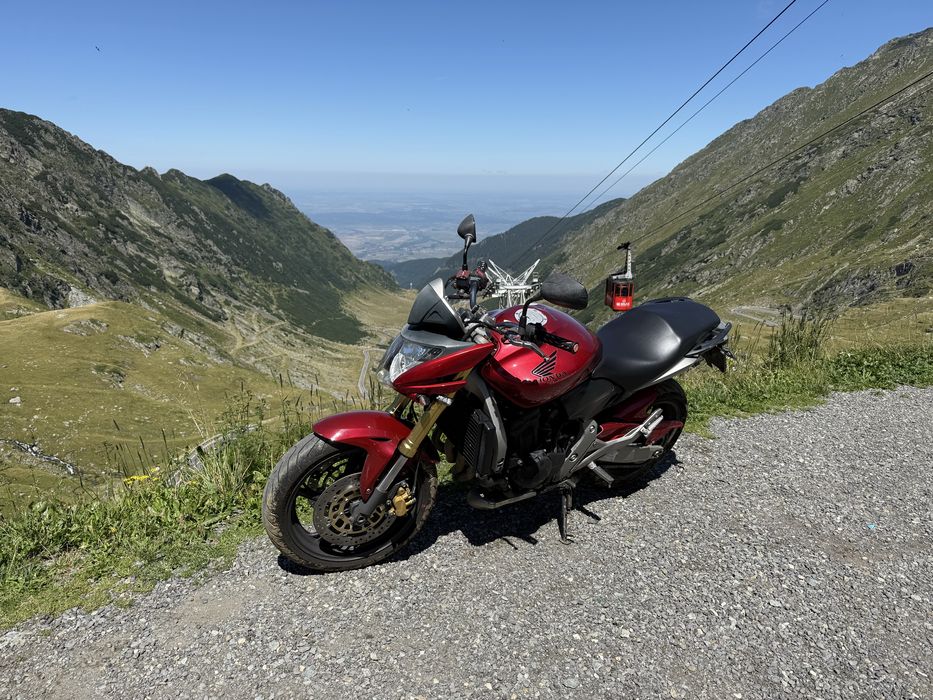 Se vinde honda hornet 600 cc 102 cp