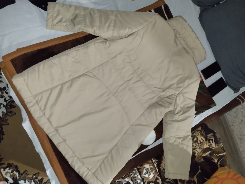 Продам куртку демисезонную