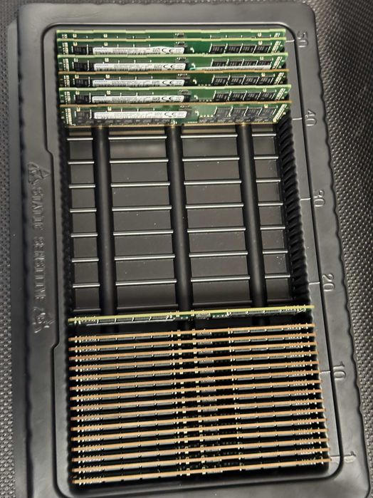 DDR4 32GB 2666Mhz ECC RDIMM Micron Memorie RAM Server Workstation