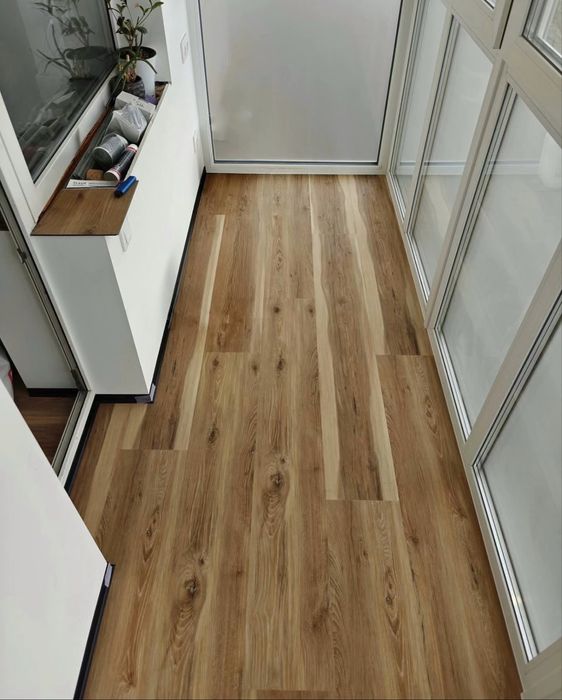 Montaj de pardoseli, laminat, vinil / LVT / SPC