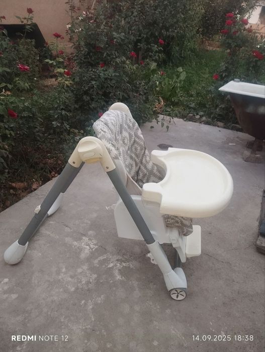 Bolalar ovqatlanish stuli