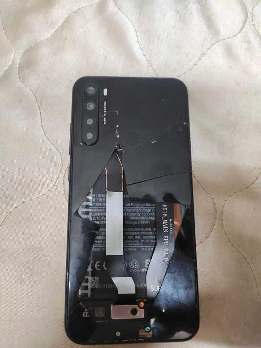 redmi note 8 4/64.