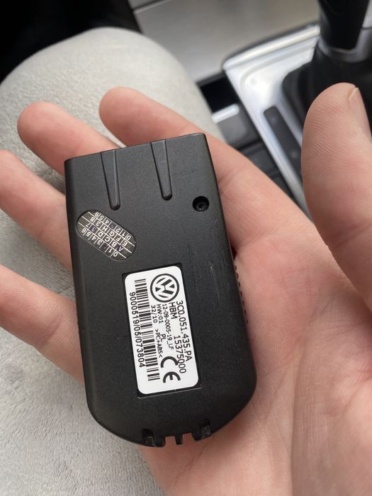 Adaptor bluetooth vw originall Galati • OLX.ro