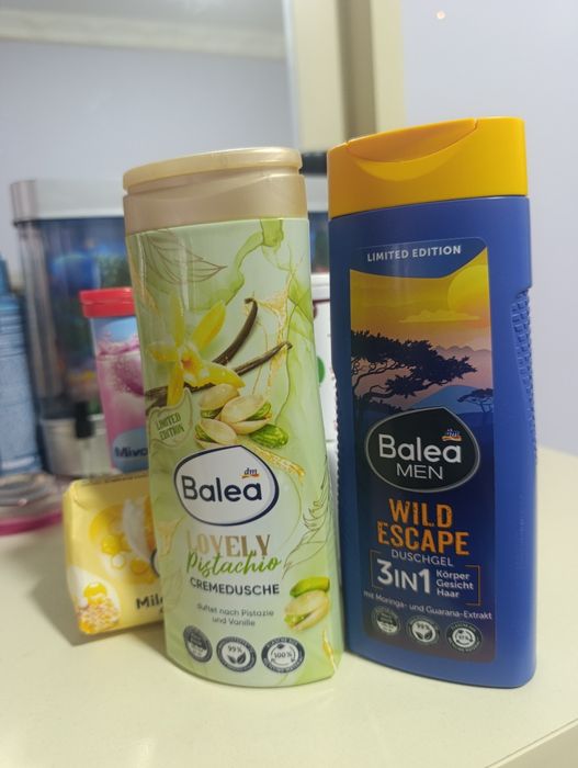 Vitamin,atir sovun,gel dlya dush va 3tasi 1 da shampun sotiladi