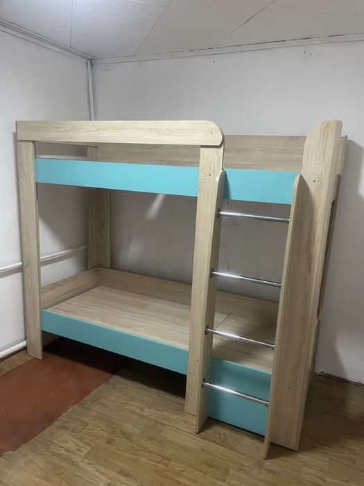 Двухярустная кровать