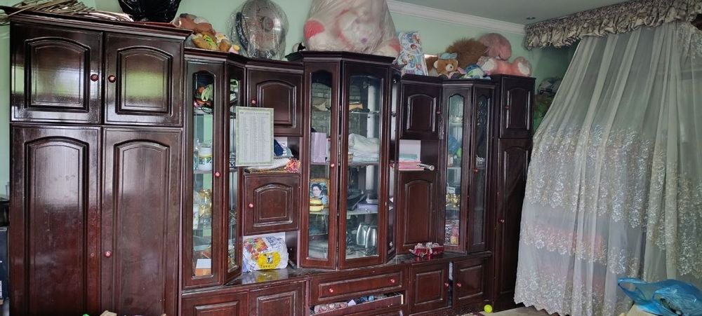 Стенка сотилади срочна