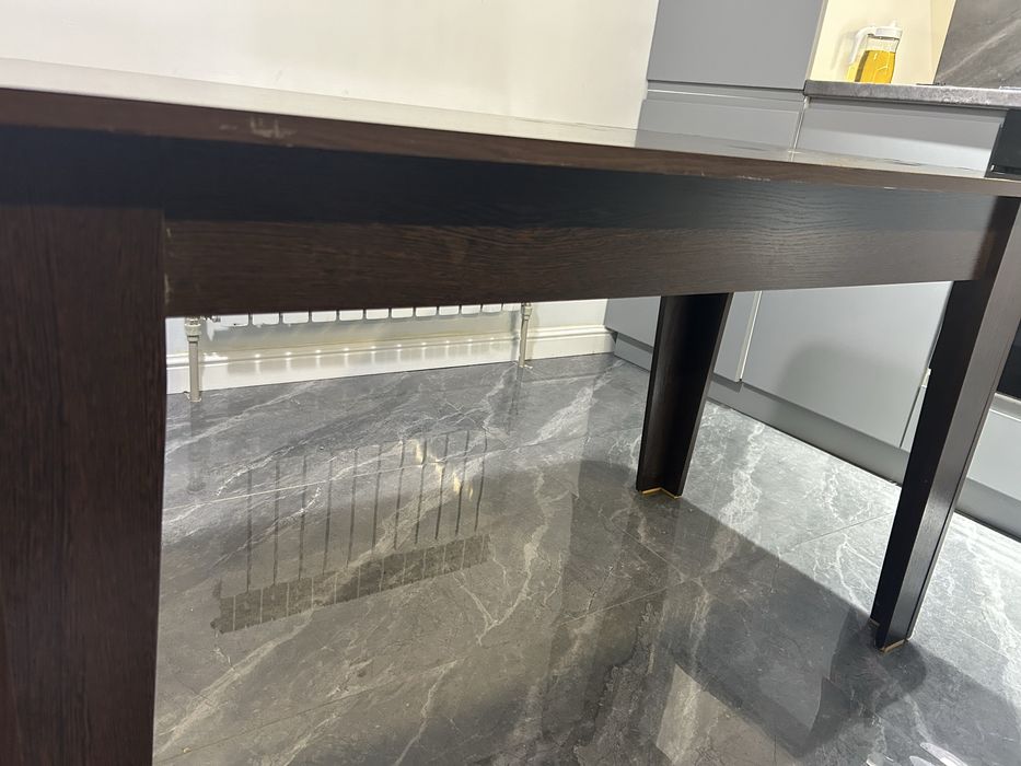 продам стол и стулья