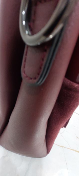 Продам кожаную сумку женскую