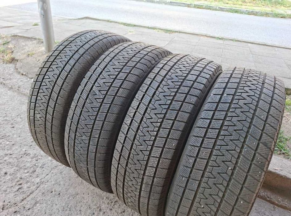 225/60 R18 GRIPMAX DOT23