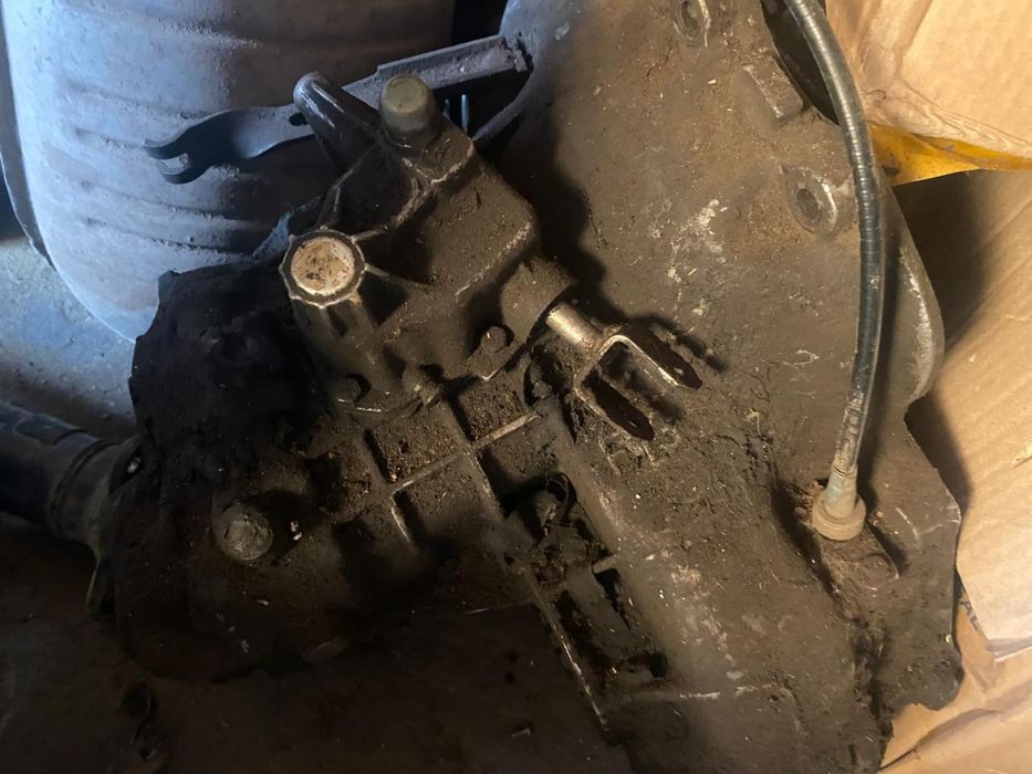 Каробка опель вектра А 1.6