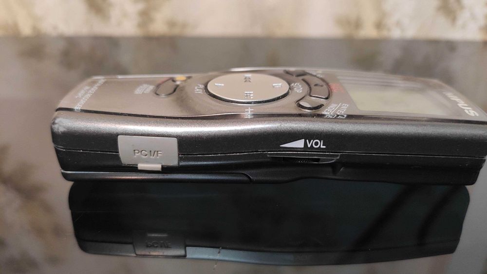 Диктофон цифровой Olympus  VN-240PC